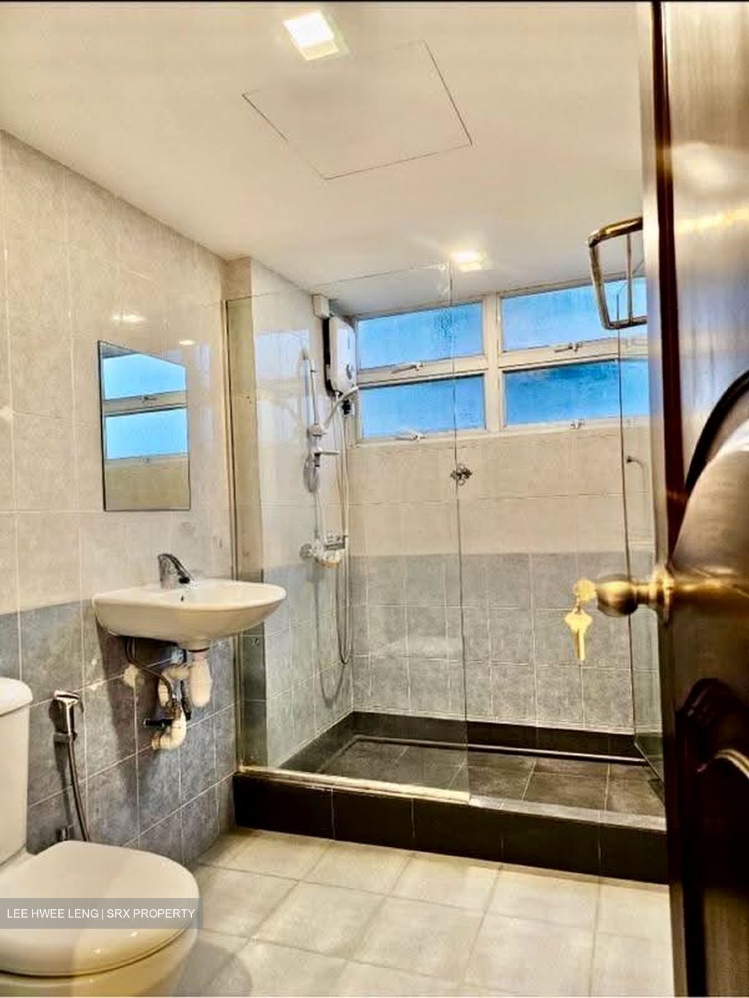 Lakeview Estate (D20), Apartment #637322721